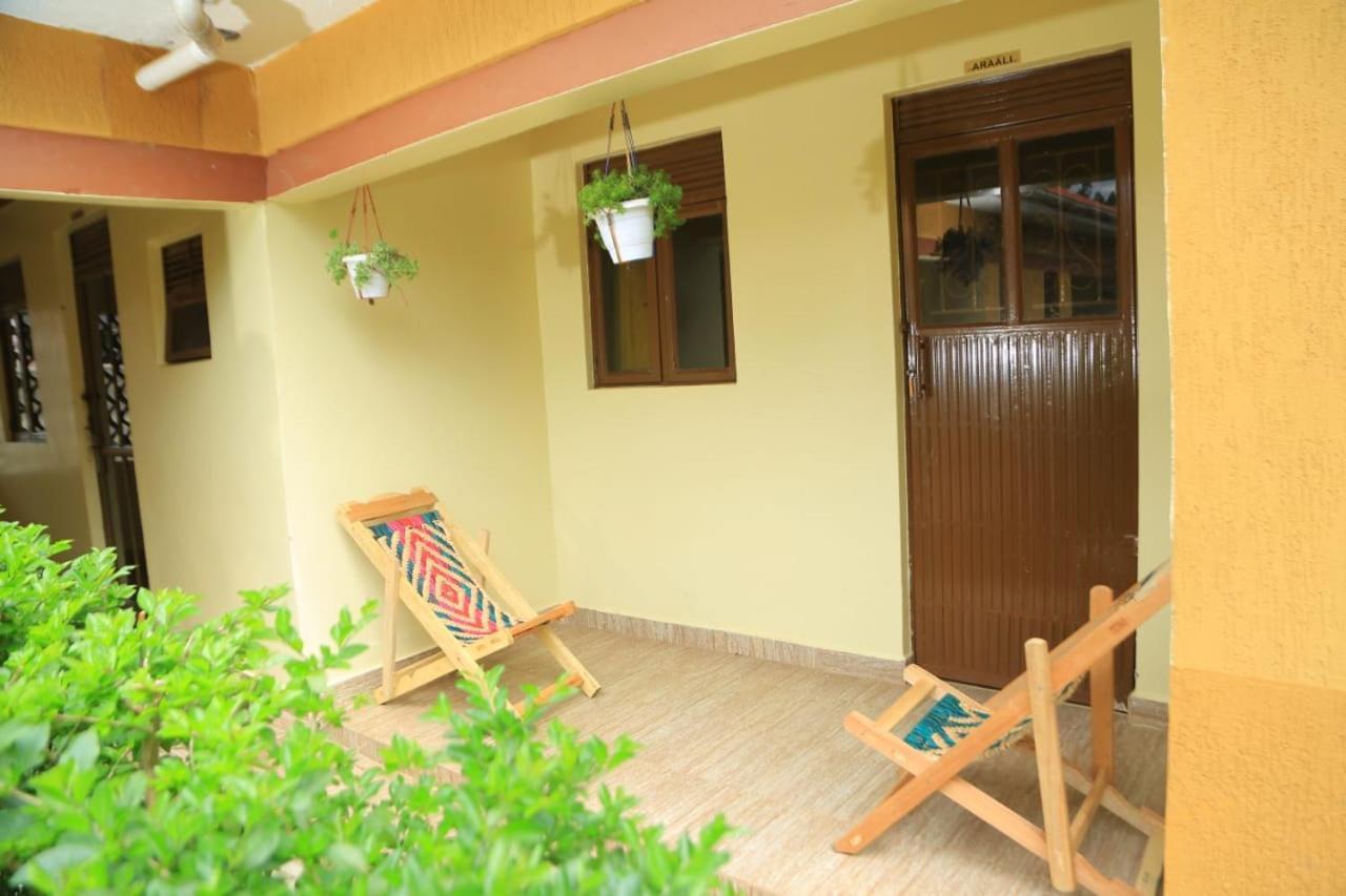 Fort Portal Palm Star Motel מראה חיצוני תמונה
