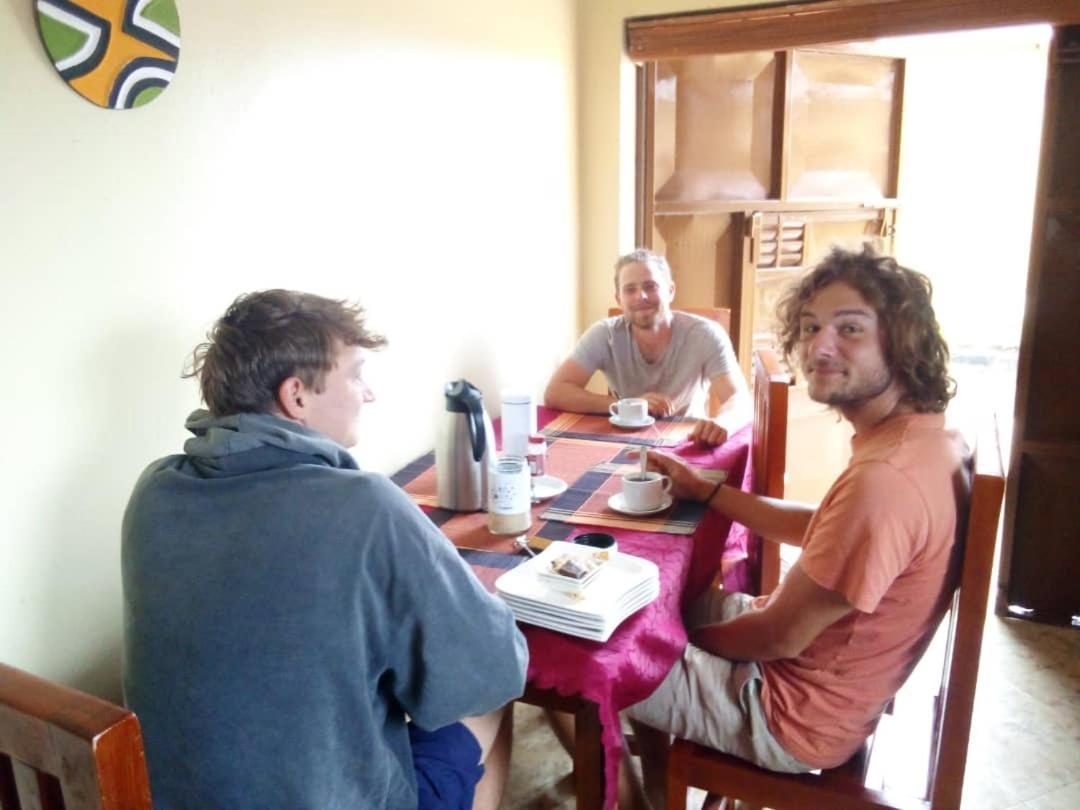 Fort Portal Palm Star Motel מראה חיצוני תמונה