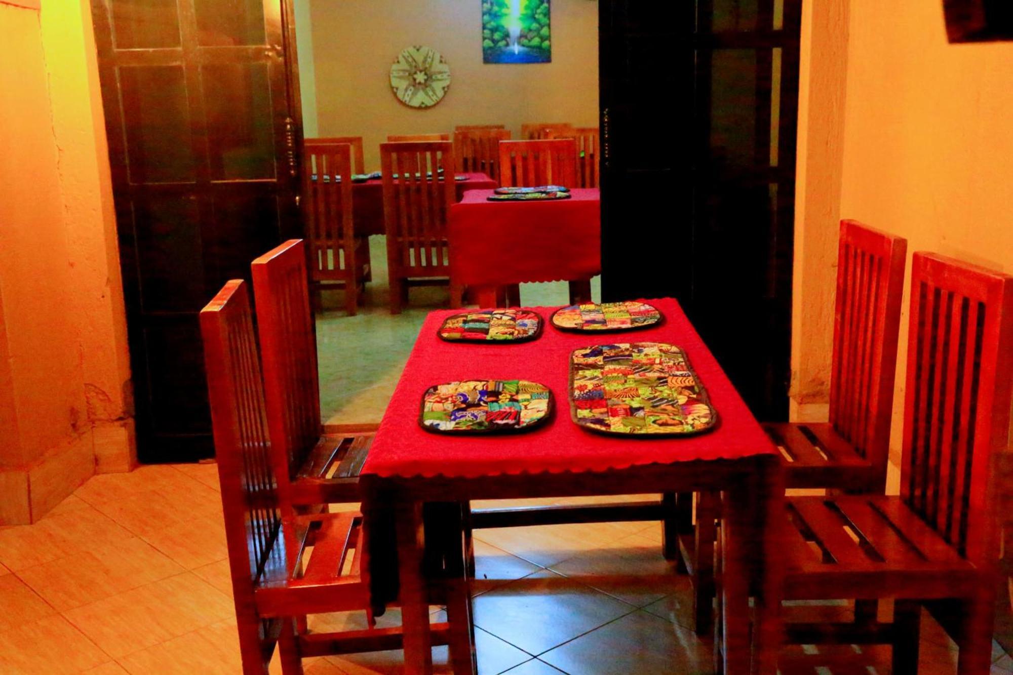 Fort Portal Palm Star Motel מראה חיצוני תמונה