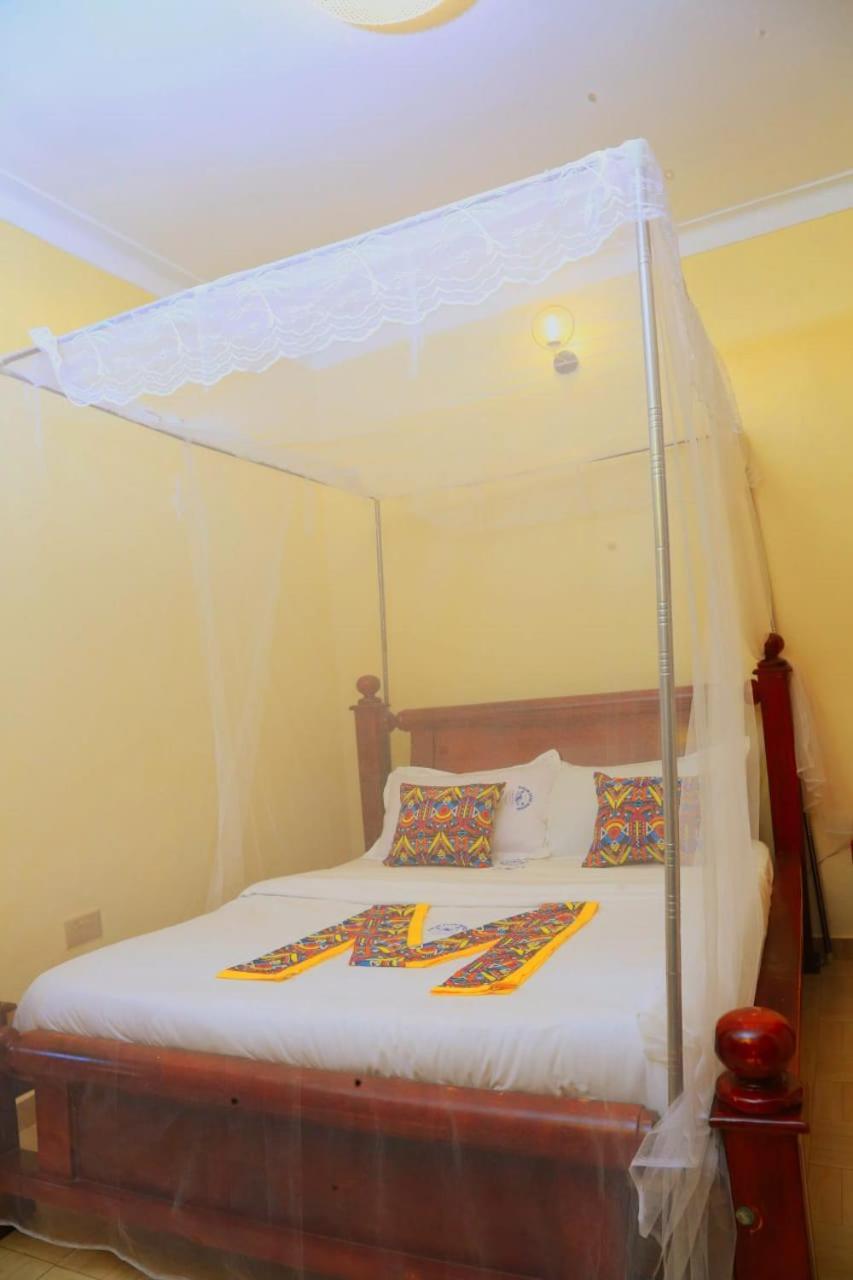 Fort Portal Palm Star Motel מראה חיצוני תמונה