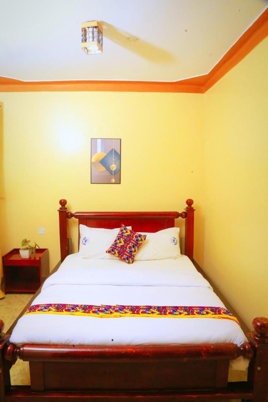 Fort Portal Palm Star Motel מראה חיצוני תמונה
