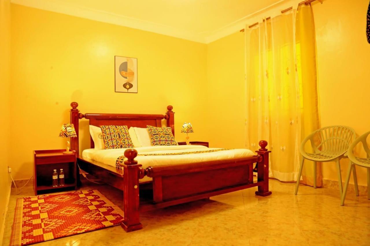 Fort Portal Palm Star Motel מראה חיצוני תמונה