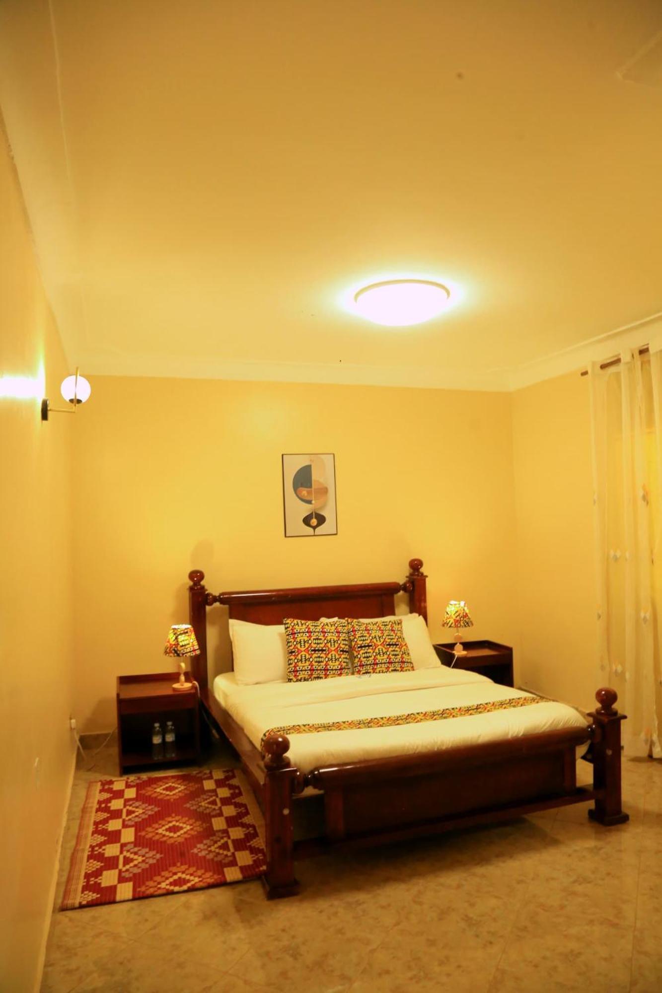 Fort Portal Palm Star Motel מראה חיצוני תמונה